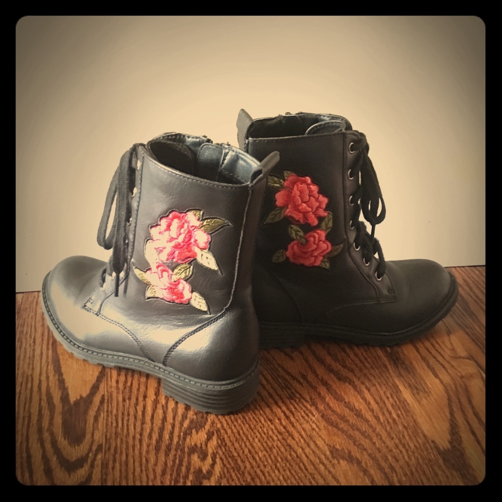 Girls Art Class Boots